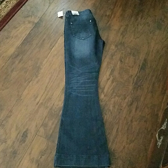 cowgirl bell bottom jeans